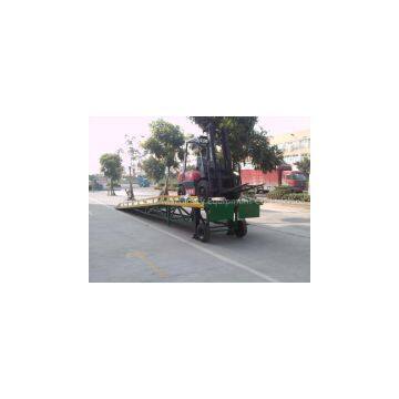 Loading Platforms for Cargo Loading and Unloading in the Dock photo-2