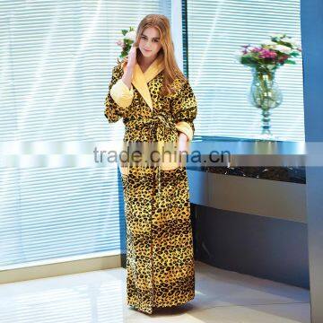 China Printed Women Terry Velour Bathrobe 100% Cotton