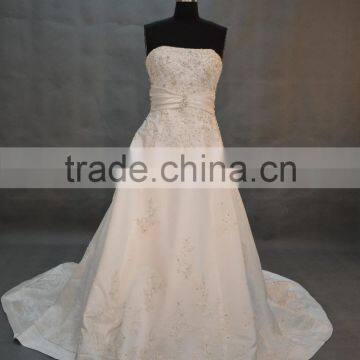 IN STOCK Off-The-Shoulder sleeveless wedding dress Floor-length bridal gown SW10