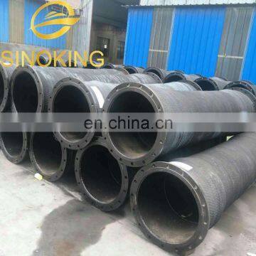 Rubber pipe on dredger