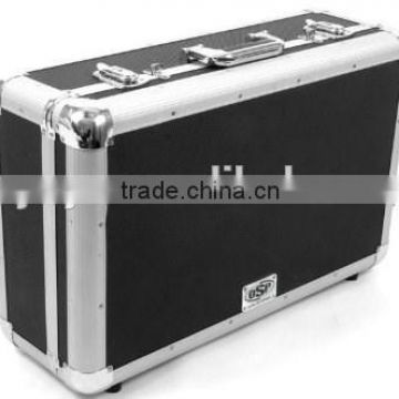 Large Size Universal Utility Case with wheels                        
                                                Quality Choice