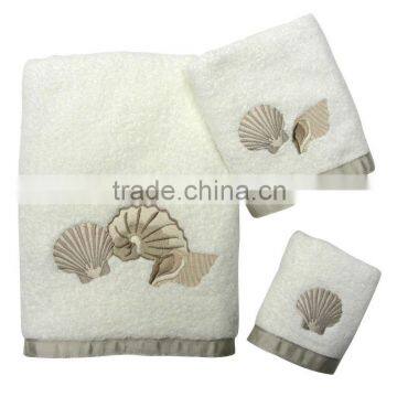 100 percent Tropical Nautical Pearl Seashell Bath Towel