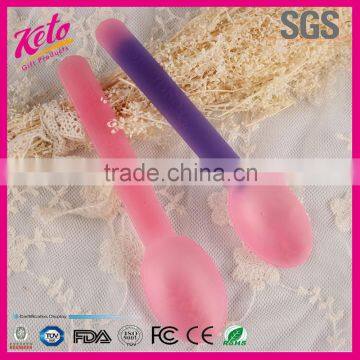 Food grade material color changing cold drink spoon