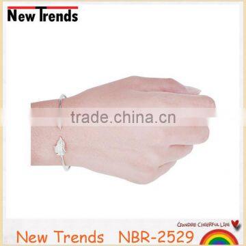 Exaggerated Alloy Leaf Shape Bangle Open Spring Cuff photo-3