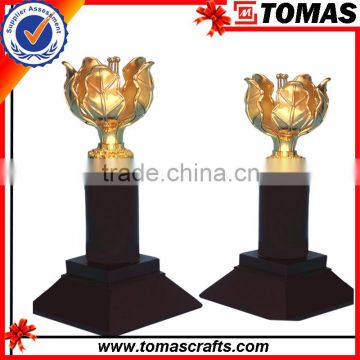 New design cheap plastic trophy cups on sales