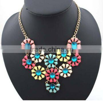 Resin Multicolor Flower Vintage Choker Pendant Statement Necklace Women Necklaces & Pendants Fashion Necklaces for Women 2014