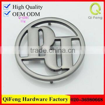 2017 New product Qifeng hardware metal logo tag custom letter logo