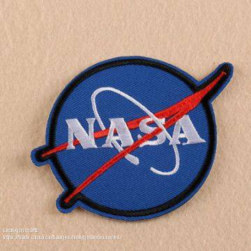 Горячая продажа индивидуально изготовленных эмблем на одежде в виде вышивки/вышивных значков на одежде photo-3