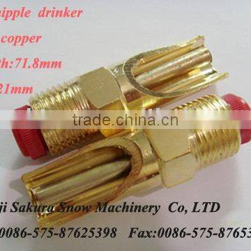 Iron Material Pig Nipple Drinker For Piglet