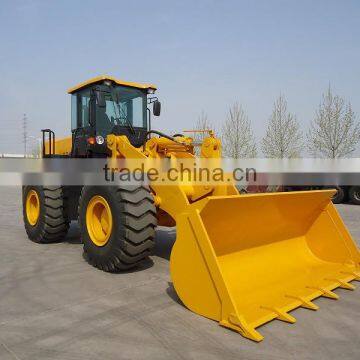 Good condition loader with rated load 3000kg