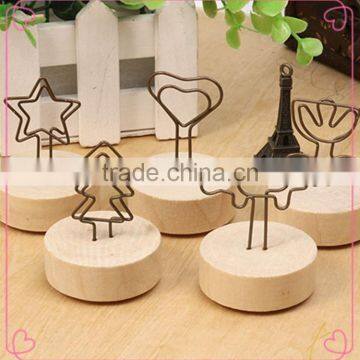 Europe Popular bronze color shapes memo clip with wooden base