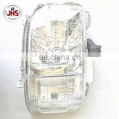 Wholesale Automotive Parts HeadLight RH 81130-26740 81130-26741 90075-10011 For HIACE TRH223 KDH21# 222  LH212 RHD 2013-2015