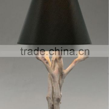 2015 Art decorative lighting polyresin table lamp/light with UL