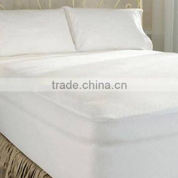 Clean Terry Cloth Mattress Protector