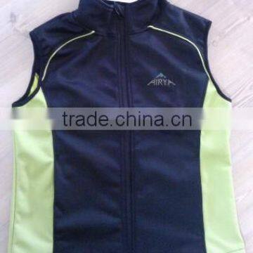 softshell good fitting vest print embrodery available