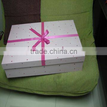 Luxury White packaging Box For Wedding Dress