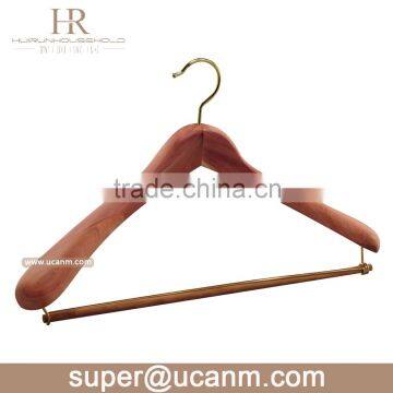 HRW-8304 hot sale cedar wood pants hanger with spring hanger