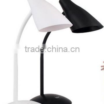 2016 Europe Hotsale Fashion Simple Design Steel LED Desk Lamp