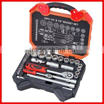 32pc 1/4" & 1/2" Professional Socket Tool Set