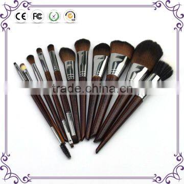 2017 NEW good quality sandalwood makeup brush personalized