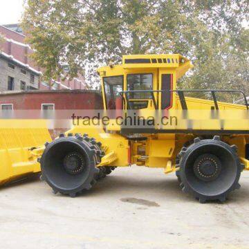 LLC233H Hydraulic Type, Four Wheel Drive Landfill Compactor. Earth-moving Equipment on Hot Sale photo-2
