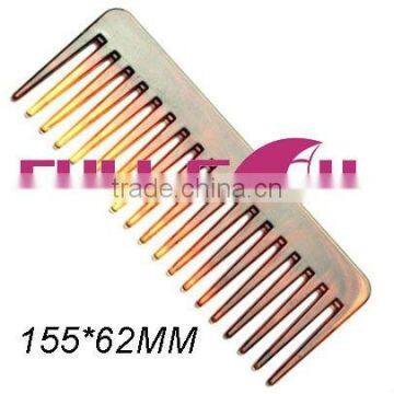 Wide teeth comb