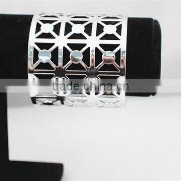 Gold Female Metal Cuff Design Hollow Bangle Wide Metal Cuff Bracelet Bangle for Women photo-5