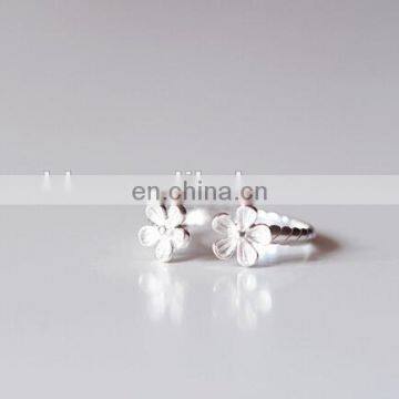 Plum Blossom Charm Open Delicate Ring Sterling Silver Ring Women Fashion Jewelry photo-2