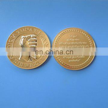 gold plated embossed logo hold fists on hips coin for wholesale