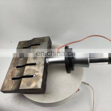 20KHZ 2000W Ultrasonic Plastic Welding Machines With High Power High Speed and High Output photo-3