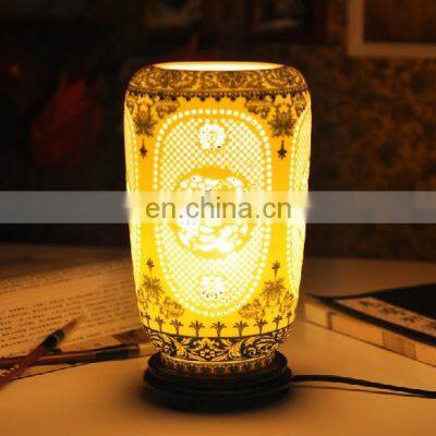 Chinese Antique Blue and White Porcelain Ceramic Desk Table Lamp photo-4