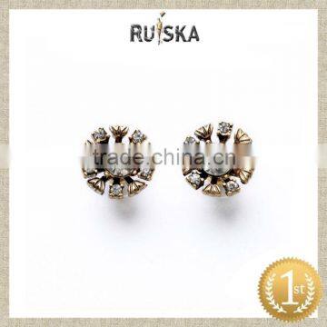 NEWEST FANTASY DESIGNER SMALL STUD EARRINGS WITH RHINESTONE