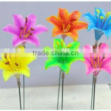 4 Inch Plastic Decorative Lily Flowers Garden Stakes