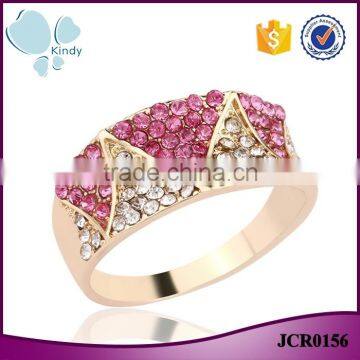 Zinc alloy pink white rhinestone full jewelled latest molded rose gold finger ring