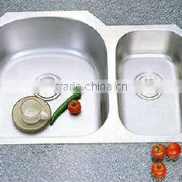 cUPC 70/30 Undermounted Double Bowl Kitchen Sinks