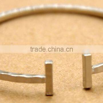 New Classic Type Style Bangle Bracelet photo-2