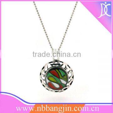 Hot selling fashion pendant round necklace