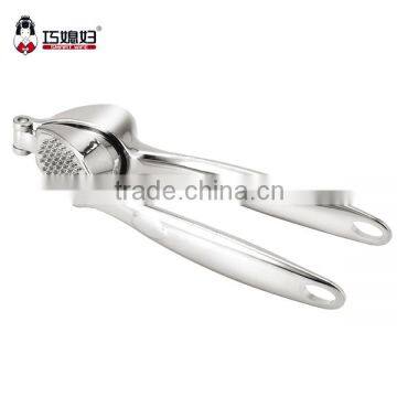 Zinc alloy OEM garlic press ,solid metal garlic press with nickel