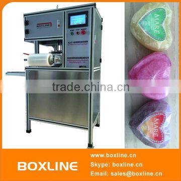 Automatic heart shape soap wrapping machine by stretch film