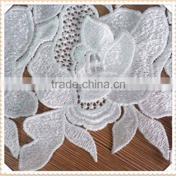 Fashion White French 3D Flower Lace Fabric, Free Sample 3D Lace, French Embroidery Bridal Lace Fabric for Wedding Dress photo-4