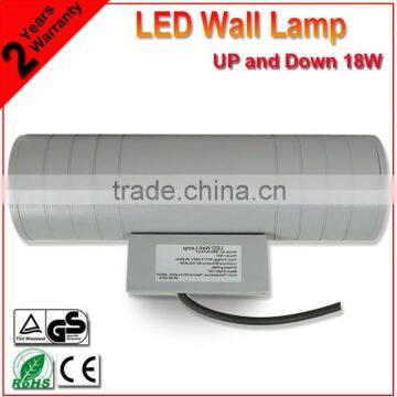 China IP65 18W Up and Down LED Wall Lamp IP68