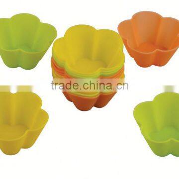 FDA LFGB fashion Food Grade silicone gun cake pan mold