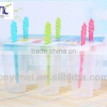 2099 New Plastic Home lovely Monkey shape ice tray