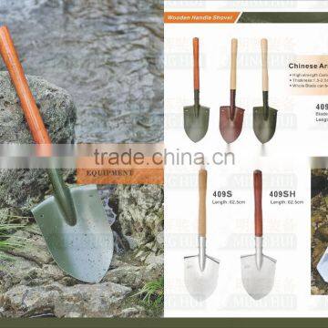 short handle shovel