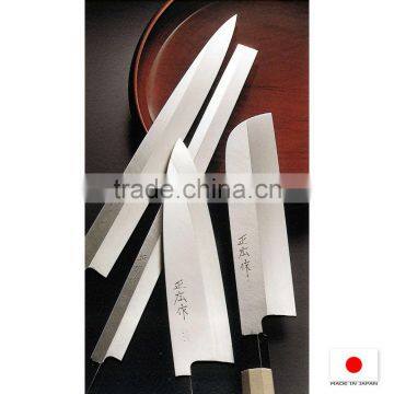Easy to Use and Durable Damascus Knife Kitchen Knife With Razor-edge Made in Japan photo-3