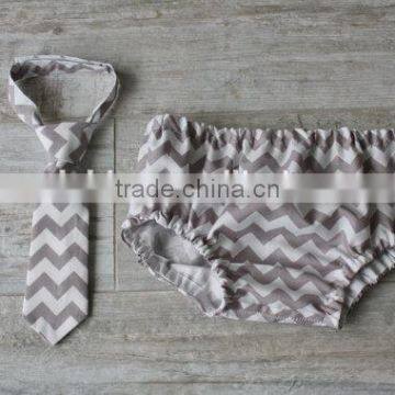 Whloesale Organic Cotton Red Chevron Baby Kids Diaper Covers Bloomers With Tie photo-6