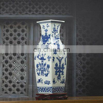 Capital of porcelain blue and white chinese ceramic vase for home decor