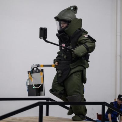 DT-810 Professsional NLJD for Detecting Hidden Electronic Items photo-5