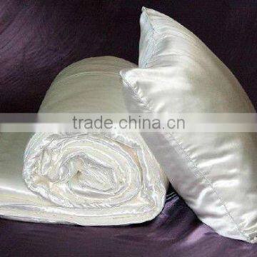 2014 250TC Travel White Plain Bamboo Pillow