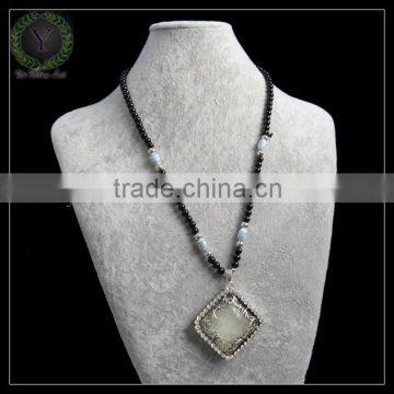 Chuny Beads Design Vintage Necklace